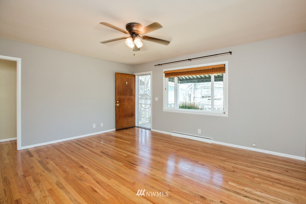 238 Park Place North Renton, WA 98057 - Photo 5 of 25