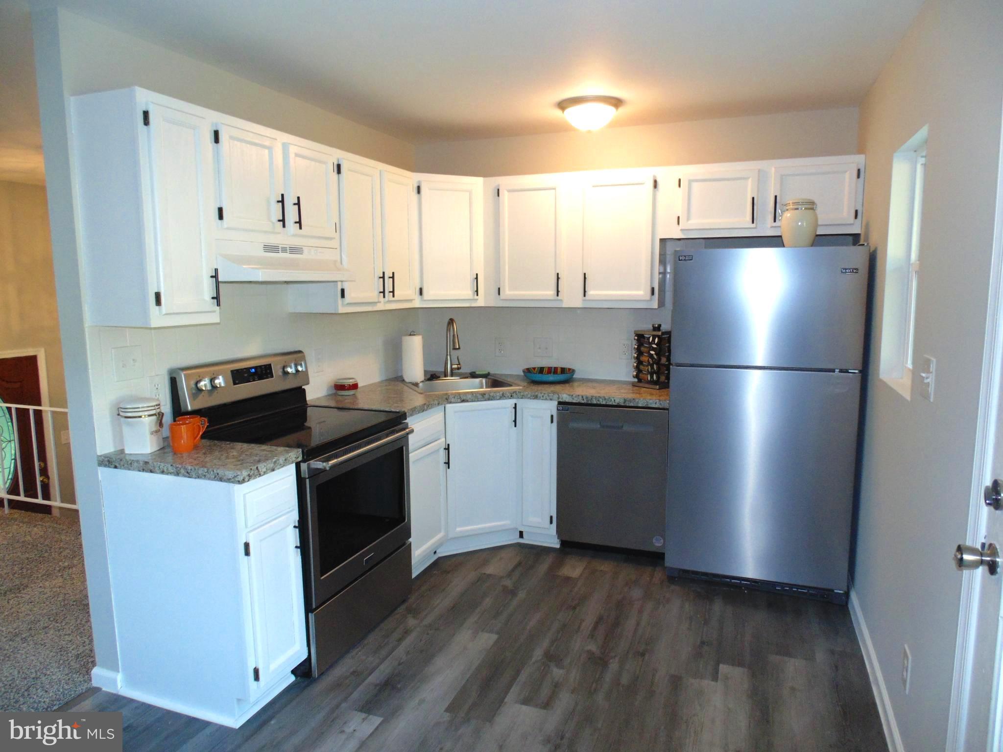 1515 Arundel Road Edgewater, MD 21037 - Photo 3 of 35 Gallery Image 3