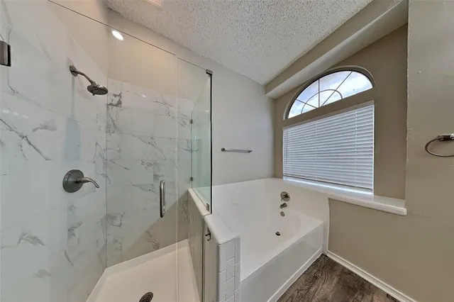 $2,400 | 1011 Silver Spruce Drive, Arlington, TX 76001