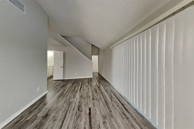 $2,400 | 1011 Silver Spruce Drive, Arlington, TX 76001