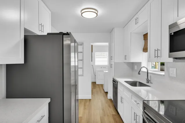 $3,300 | 702 Sunset Drive, Lake Worth Beach, FL 33461