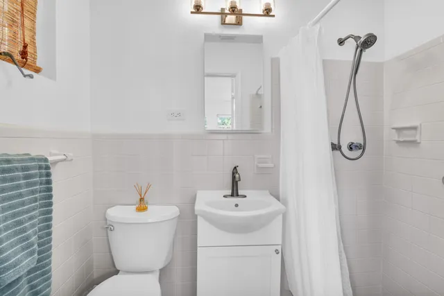 $3,300 | 702 Sunset Drive, Lake Worth Beach, FL 33461