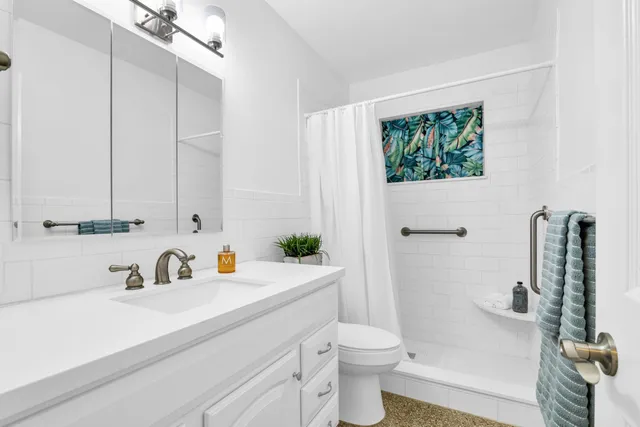 $3,400 | 702 Sunset Drive, Lake Worth Beach, FL 33461