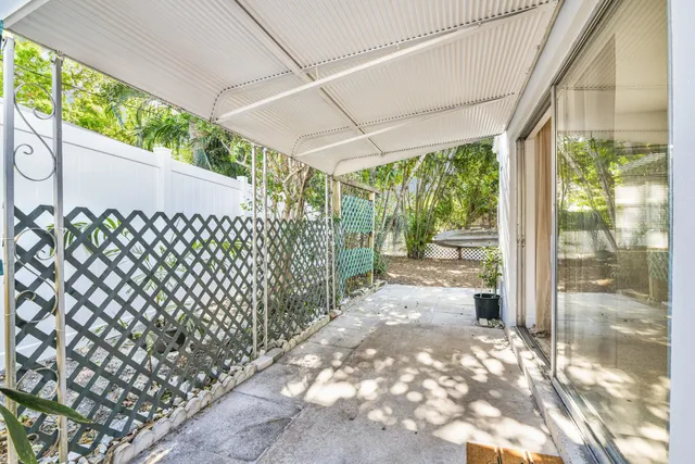 $3,300 | 702 Sunset Drive, Lake Worth Beach, FL 33461