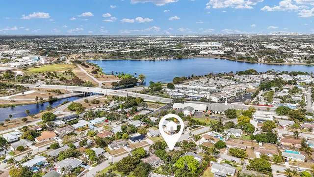 $3,300 | 702 Sunset Drive, Lake Worth Beach, FL 33461