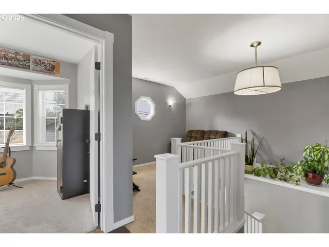 $499,900 | 174 Steelhammer Road, Silverton, OR 97381