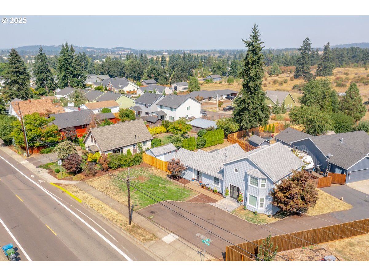 174 Steelhammer Road Silverton, OR 97381 - Photo 4 of 42