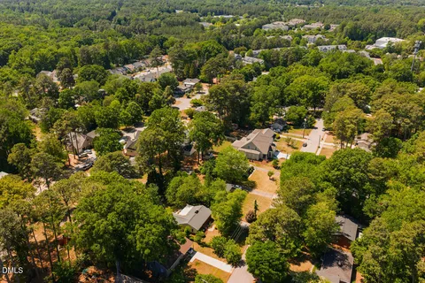 $600,000 | 409 West Park Street, Cary, NC 27511