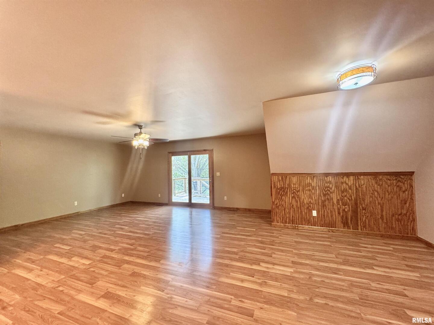 602 South 4th Street Dahlgren, IL 62828 - Photo 18 of 38