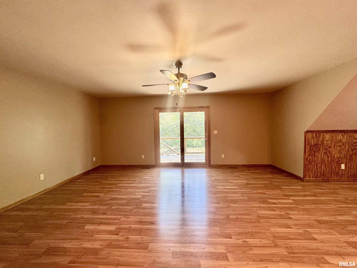 602 South 4th Street Dahlgren, IL 62828 - Photo 19 of 38