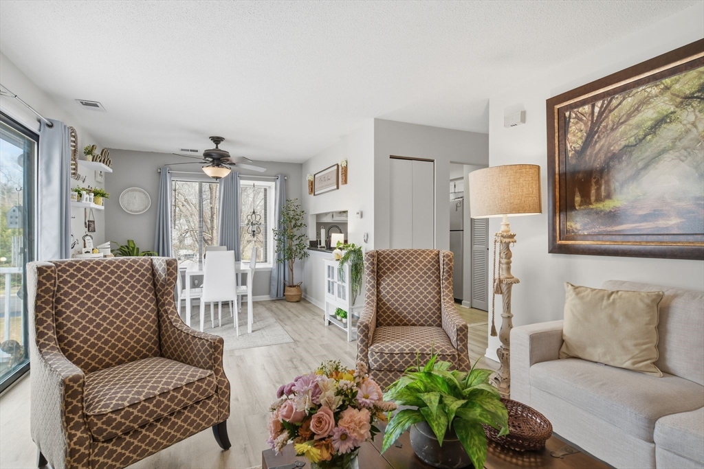 367 Nassau Drive, Unit 367 Springfield, MA 01129 - Photo 11 of 41