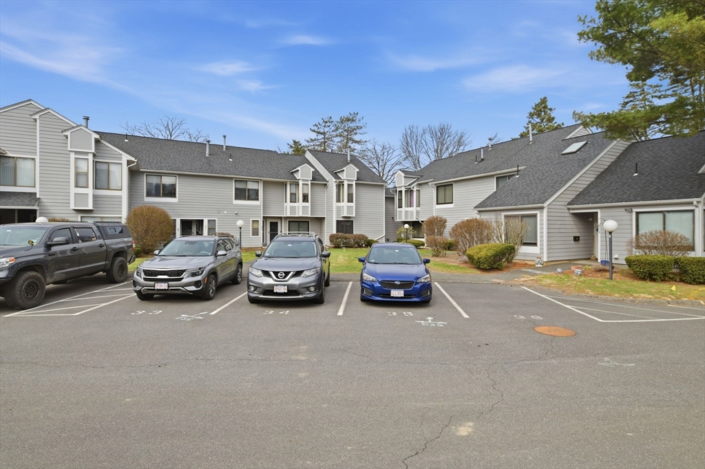 367 Nassau Drive, Unit 367 Springfield, MA 01129 - Photo 3 of 41