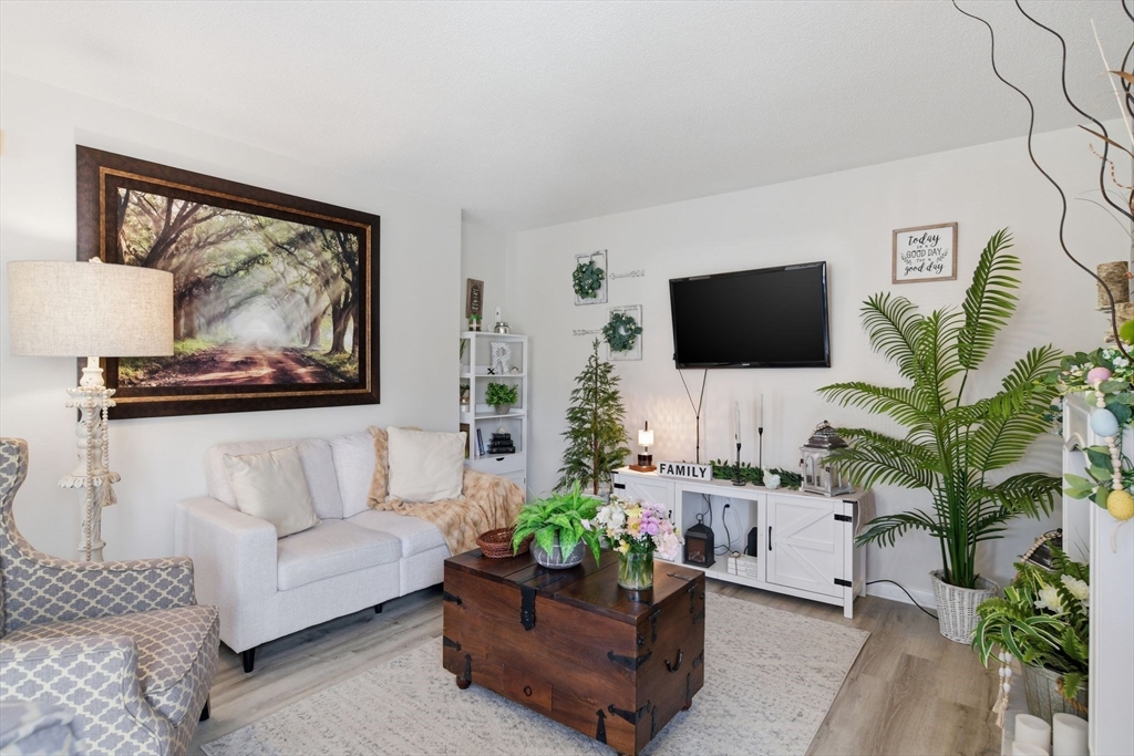 367 Nassau Drive, Unit 367 Springfield, MA 01129 - Photo 9 of 41