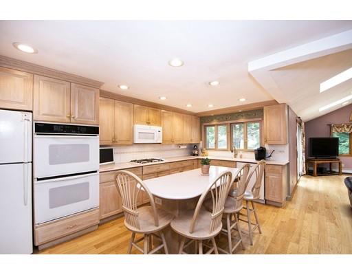34 Kings Road Canton, MA 02021 - Photo 3 of 34 Gallery Image 3