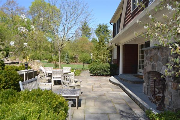 54 Old Colony Road Weston, MA 02493 - Photo 13 of 13