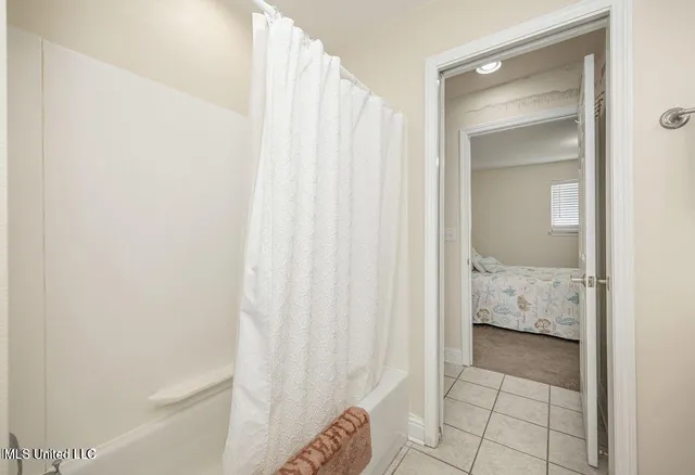 $2,400 | 1664 Beach Boulevard, Unit 90, Biloxi, MS 39531