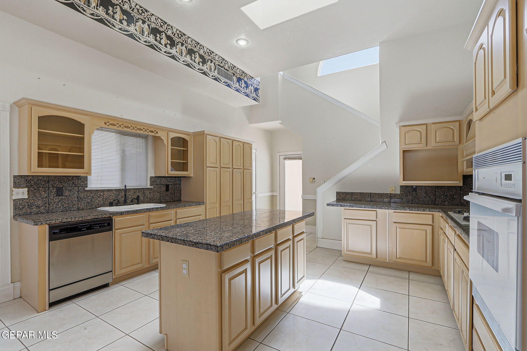 6554 Eagle Ridge Drive El Paso, TX 79912 - Photo 14 of 37 14-web-or-mls-IMG_8472