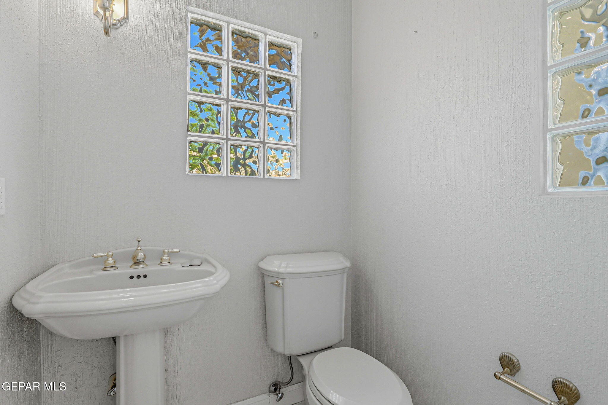6554 Eagle Ridge Drive El Paso, TX 79912 - Photo 17 of 37 17-web-or-mls-IMG_8493