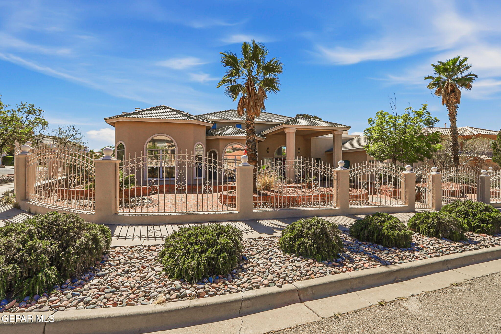 6554 Eagle Ridge Drive El Paso, TX 79912 - Photo 2 of 37 1-web-or-mls-IMG_8382