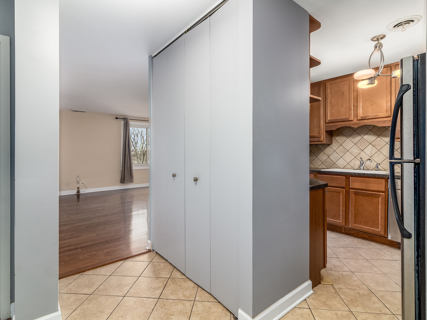 425 Walnut Creek Road, Unit 1402 Lisle, IL 60532 - Photo 14 of 25
