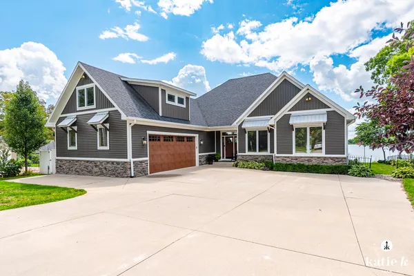 $895,000 | 22133 Leota Drive, Sand Lake, MI 49343