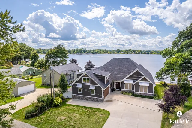 $895,000 | 22133 Leota Drive, Sand Lake, MI 49343