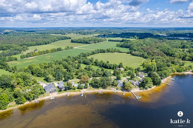 $895,000 | 22133 Leota Drive, Sand Lake, MI 49343