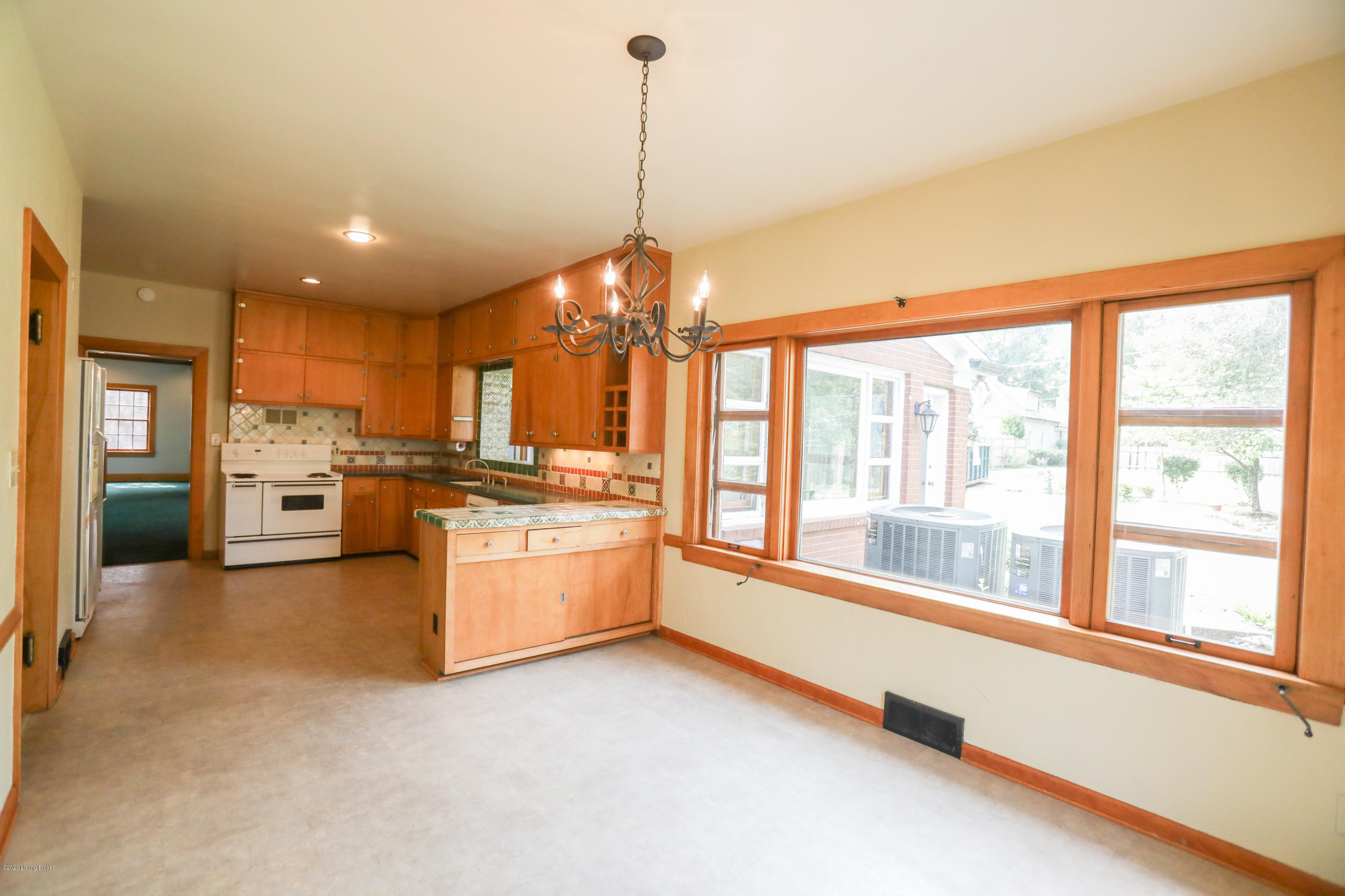1740 Sulgrave Road Louisville, KY 40205 - Photo 13 of 33 sulgrave118