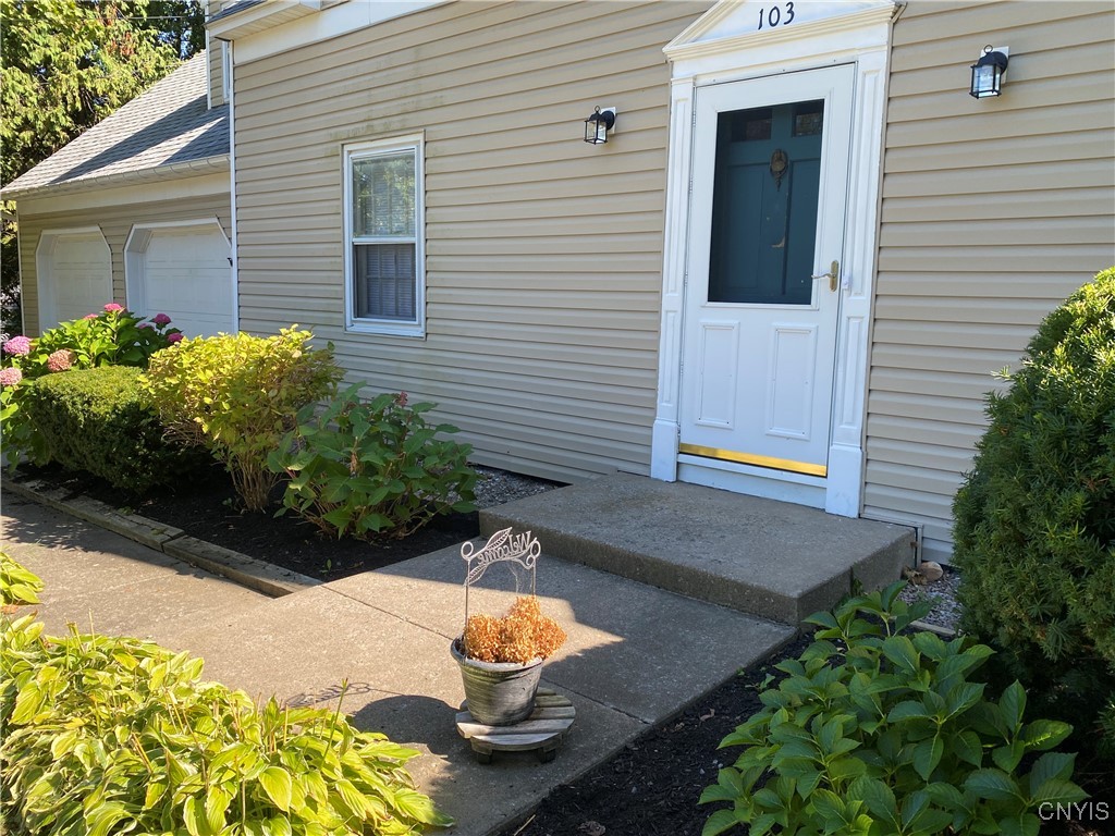 103 Paris Road New Hartford, NY 13413 - Photo 42 of 45