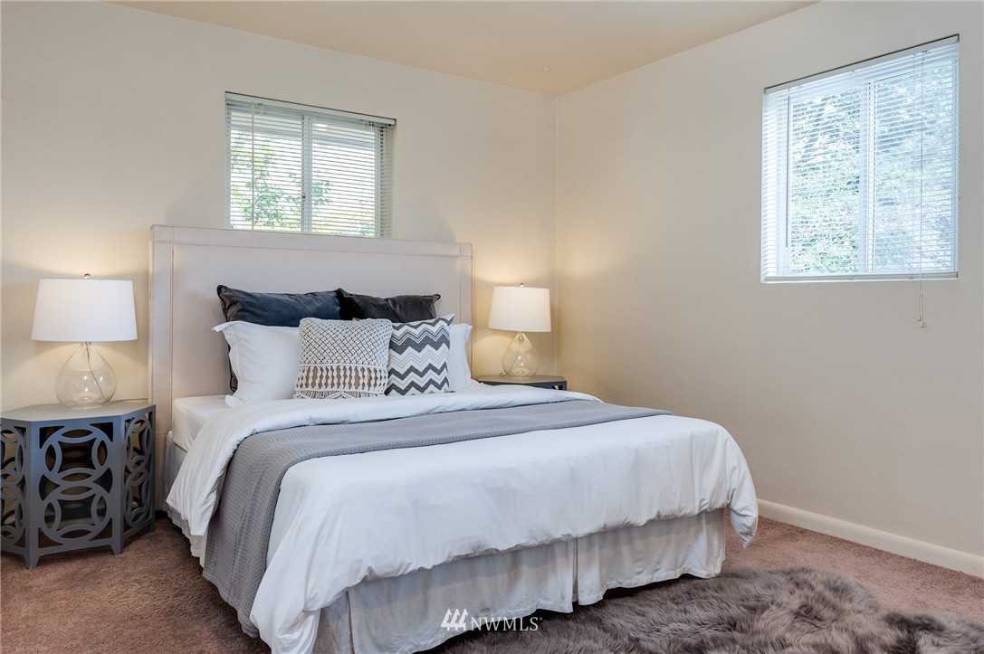 1138 North 81st Street Seattle, WA 98103 - Photo 11 of 23 Gallery Image 11