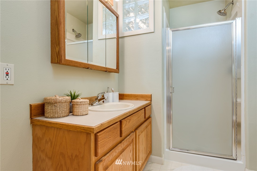 1138 North 81st Street Seattle, WA 98103 - Photo 13 of 23 Gallery Image 13