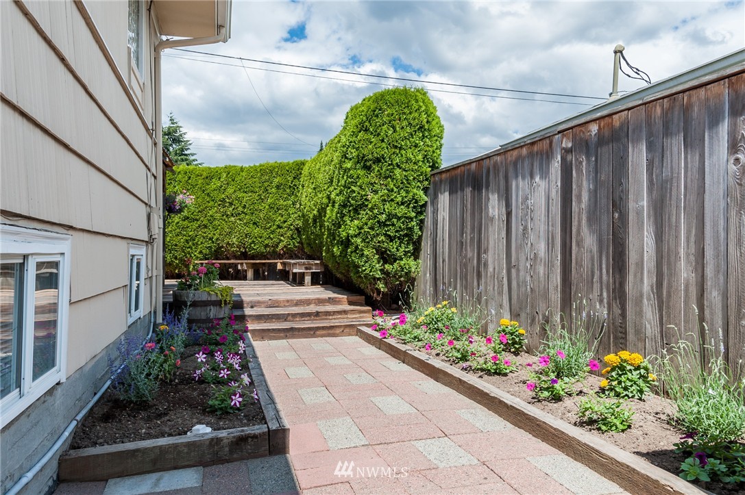 1138 North 81st Street Seattle, WA 98103 - Photo 20 of 23 Gallery Image 20