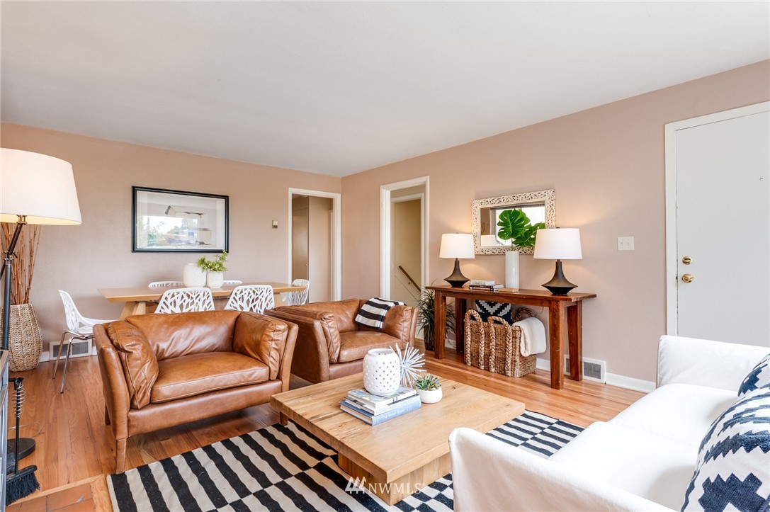 1138 North 81st Street Seattle, WA 98103 - Photo 4 of 23 Gallery Image 4