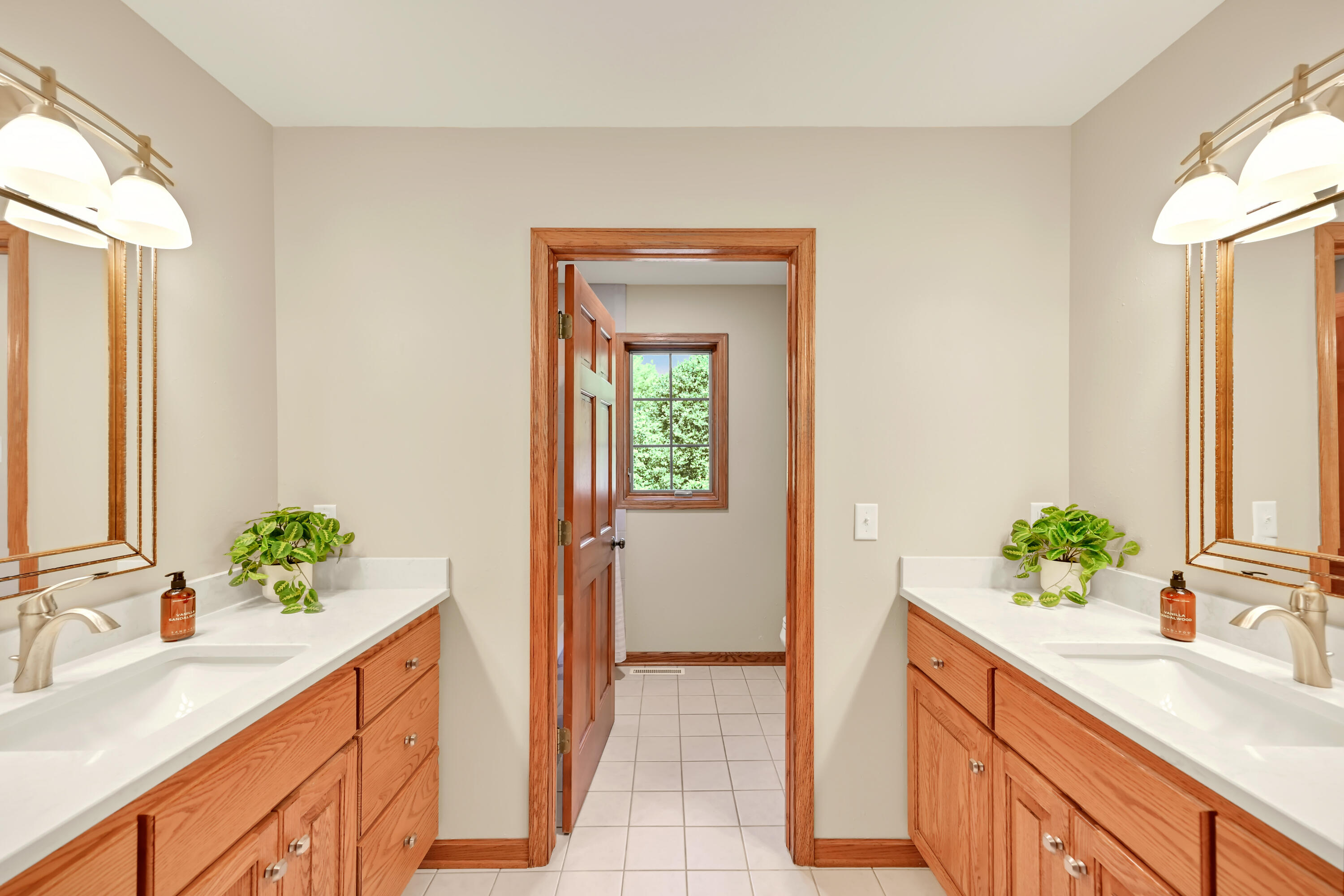 8510 Hawthorne Road Mequon, WI 53097 - Photo 24 of 49 2nd Full Bath
