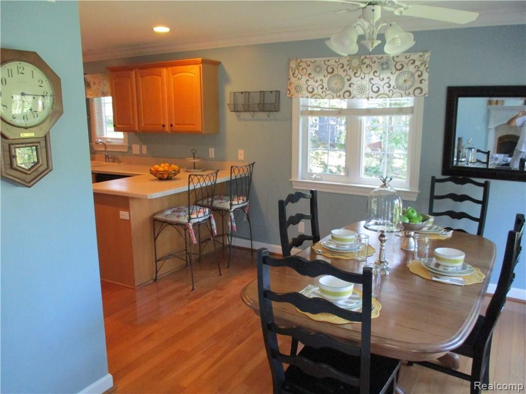 9520 Cedargrove Road Clarkston, MI 48348 - Photo 5 of 33 18.jpg