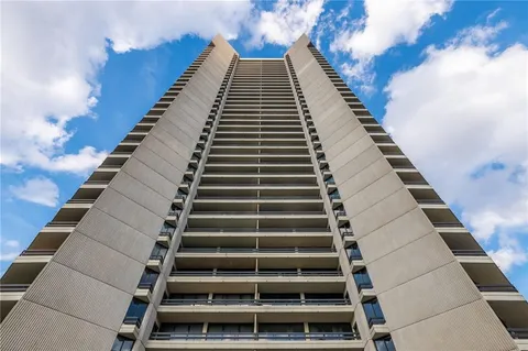 $1,495,000 | 2660 Peachtree Road Northwest, Unit 22E, Atlanta, GA 30305