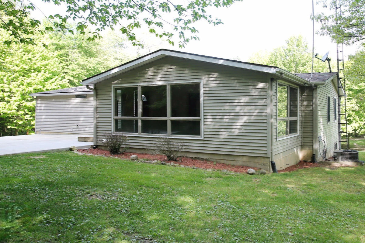 1075 West Sheffield Road Hickory Corners, MI 49060 - Photo 28 of 28 15019730_24