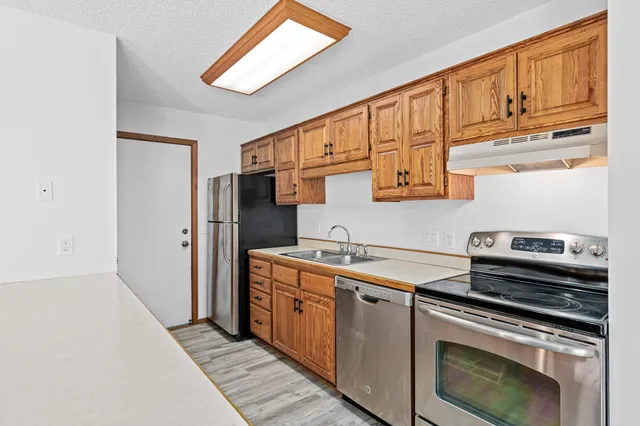 $185,000 | 11177 Edgewood Circle North, Champlin, MN 55316