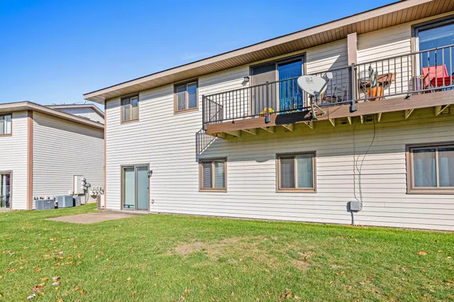 $185,000 | 11177 Edgewood Circle North, Champlin, MN 55316