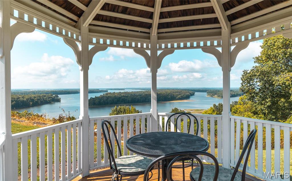 1 Tara Point Drive Grafton, IL 62037 - Photo 21 of 85