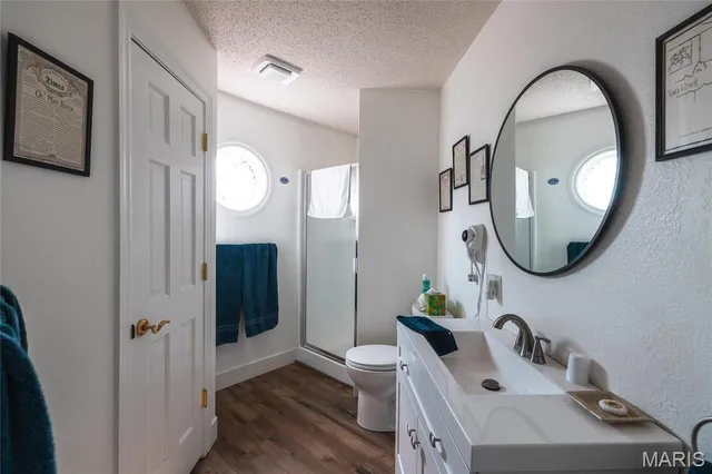 $2,700,000 | 1 Tara Point Drive, Grafton, IL 62037