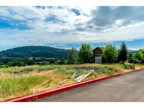 a view of an outdoor space and lake view
