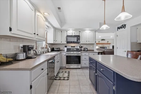 $799,900 | 7 Winchester Avenue, Budd Lake, NJ 07828
