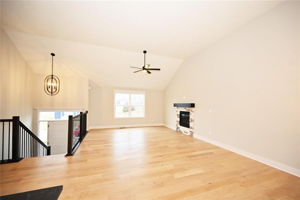 109 Johnson Circle Dearborn, MO 64439 - Photo 11 of 34