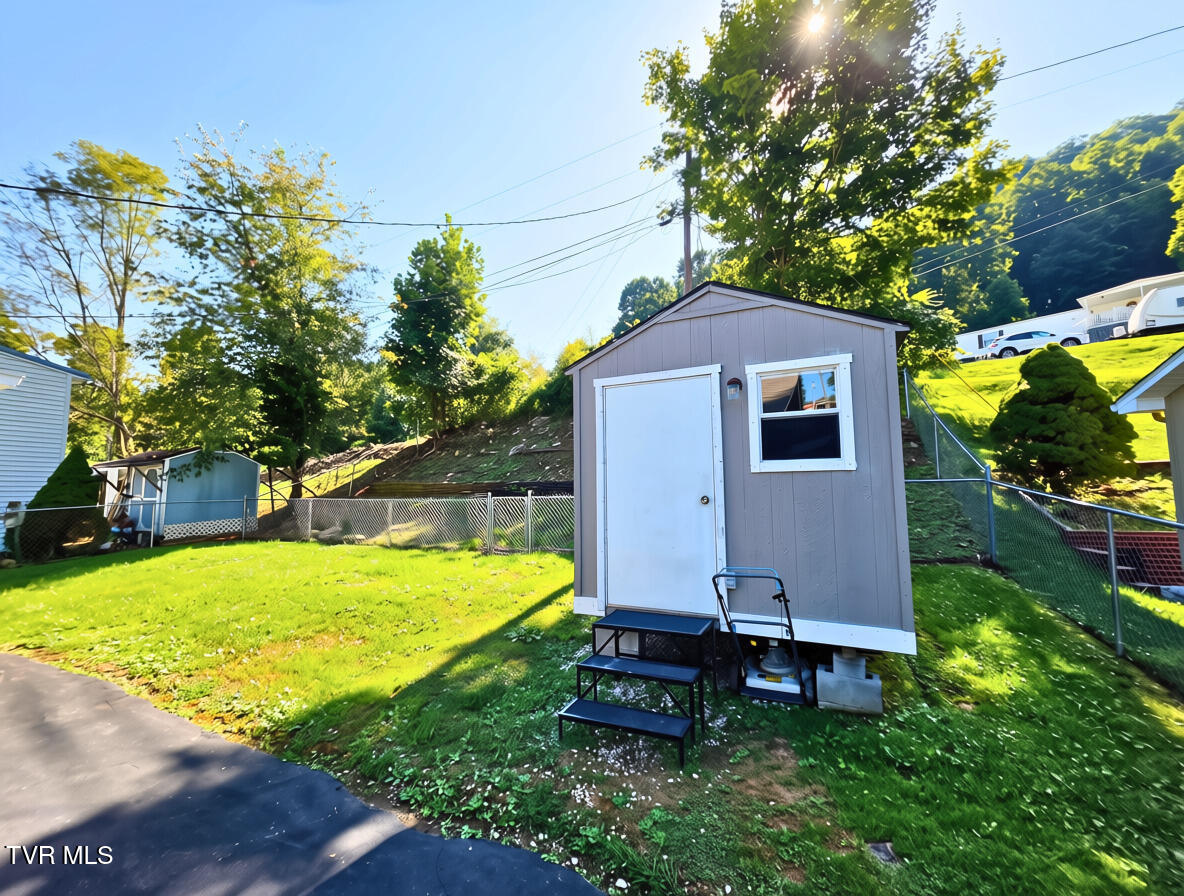 125 Riddle Street Northeast Norton, VA 24273 - Photo 11 of 52 storage