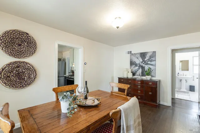 $1,125,000 | 420 Montgomery Street, Napa, CA 94559