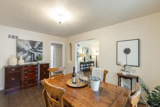 $1,125,000 | 420 Montgomery Street, Napa, CA 94559