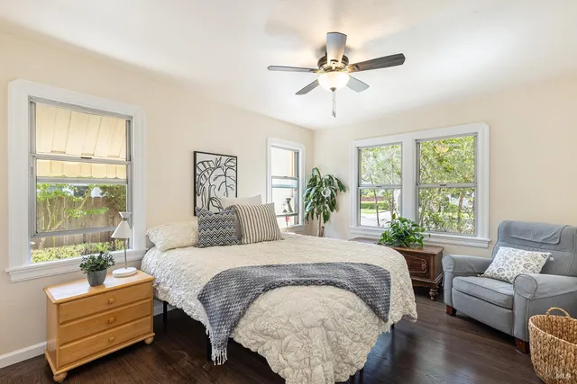 $1,125,000 | 420 Montgomery Street, Napa, CA 94559