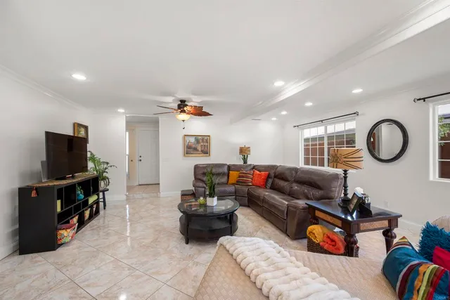 $1,598,000 | 4627 Huggins Street, University City, CA 92122