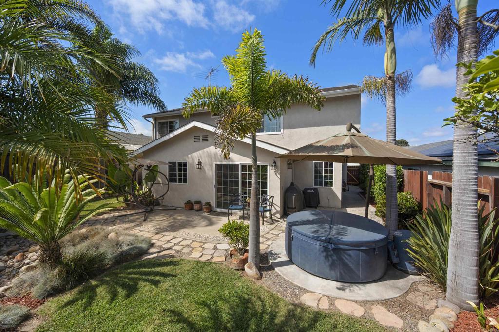 4627 Huggins Street University City, CA 92122 - Photo 36 of 54 a view of a house with backyard and sitting area